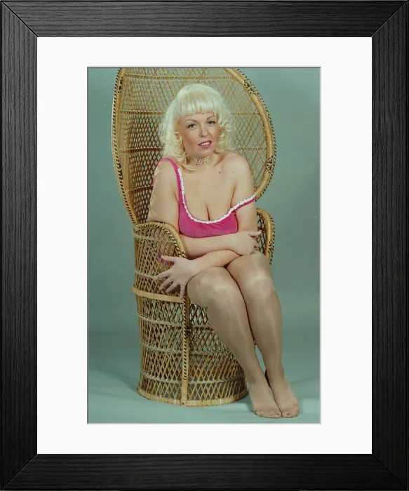 Framed Print : Fee £100 per image for online and £200 per image for print Michelle Deakin