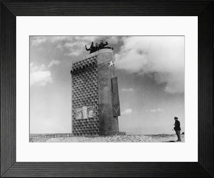 Framed Print : Western Desert Campaign, the Desert War, took place in the deserts of Egypt and Libya Framed Print : Western Desert Campaign, the Desert War, took place in the deserts of Egypt and Libya