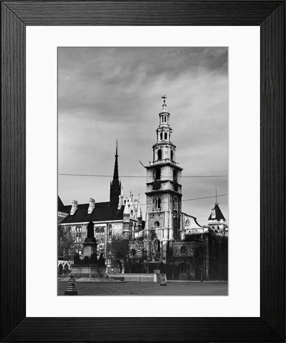 Framed Print : St Clement Danes, the Strand, a burnt out shell after the May 10-11th blitz. May 1941 Framed Print : St Clement Danes, the Strand, a burnt out shell after the May 10-11th blitz. May 1941