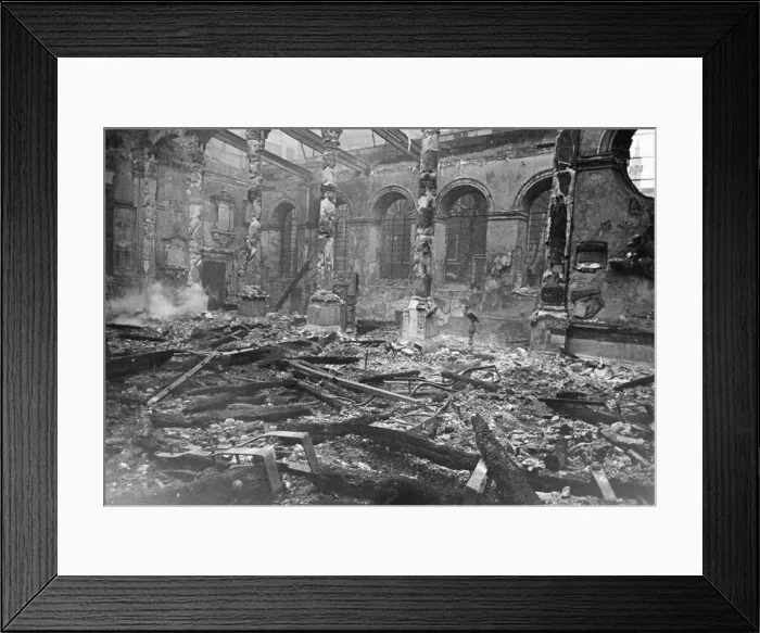 Framed Print : In remains of St Lawrence Church Jewry, central London, after it was ruined in The London Framed Print : In remains of St Lawrence Church Jewry, central London, after it was ruined in The London