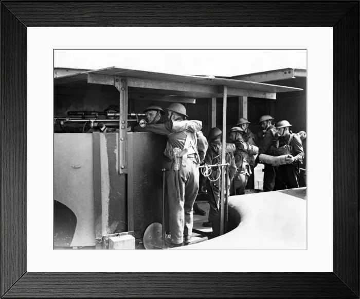 Framed Print : Coast defence. Gun crews in action. August 1940 Framed Print : Coast defence. Gun crews in action. August 1940