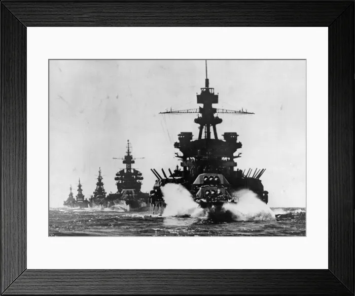 Framed Print : Battleships of the US Navys Seventh fleet move in to formation into Lingayen Gulf Framed Print : Battleships of the US Navys Seventh fleet move in to formation into Lingayen Gulf