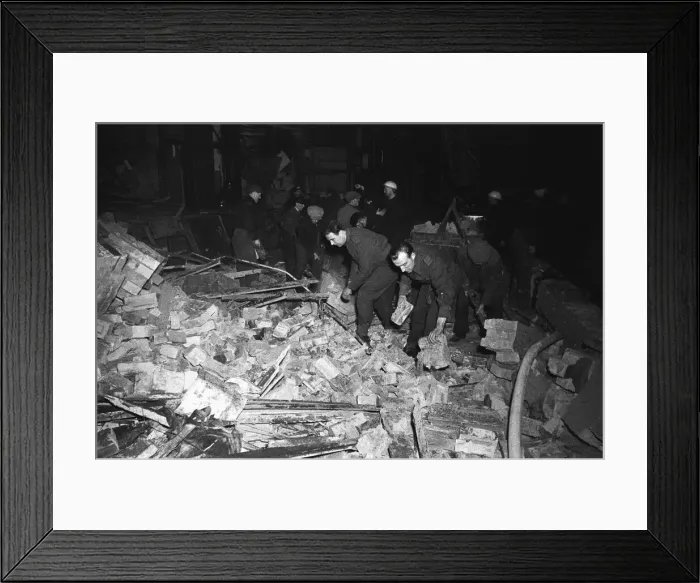 Framed Print : V2 Rocket strike on Duke Street during Second World War. 11th December 1944 Framed Print : V2 Rocket strike on Duke Street during Second World War. 11th December 1944