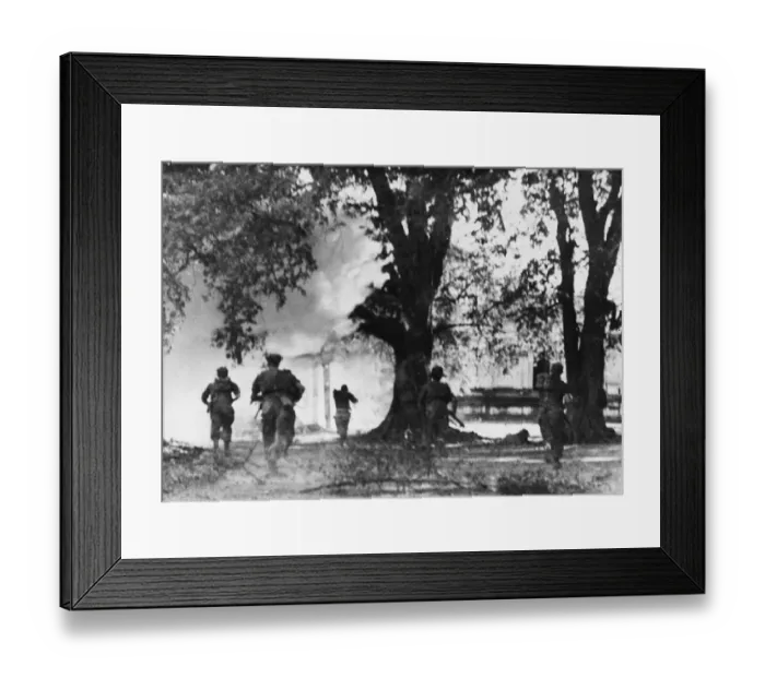 Framed Print : British troops of the 14th Army take Budalin, in Burma during Second World War