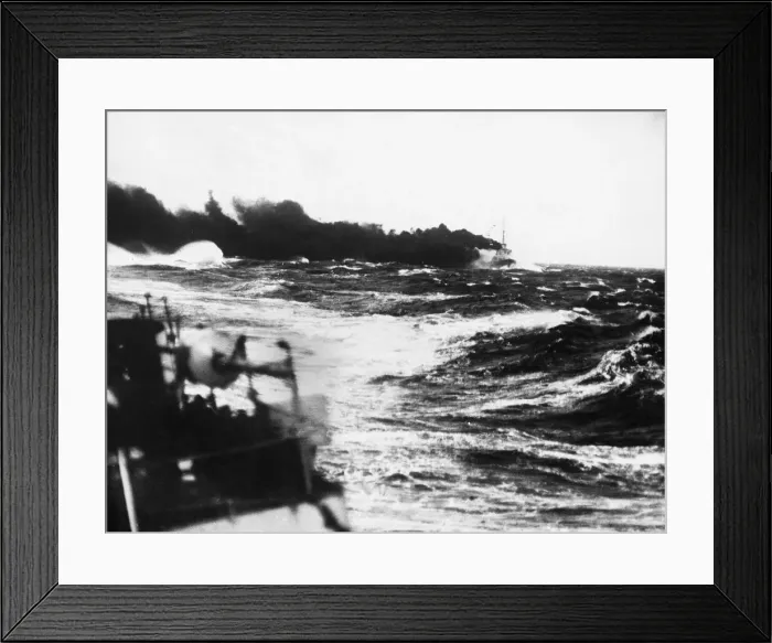 Framed Print : Mediterranean Sea Battle: Units of the Italian Fleet engaged by British convoy escorts Framed Print : Mediterranean Sea Battle: Units of the Italian Fleet engaged by British convoy escorts