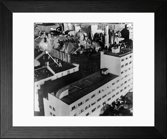 Framed Print : Air raid on the Victoria Terrasse building in Oslo, the HQ of the Gestapo in Norway Framed Print : Air raid on the Victoria Terrasse building in Oslo, the HQ of the Gestapo in Norway