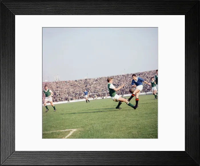 Framed Print : Rangers 5-0 Hibernian, Scottish League match action at Ibrox Stadium, Glasgow Framed Print : Rangers 5-0 Hibernian, Scottish League match action at Ibrox Stadium, Glasgow