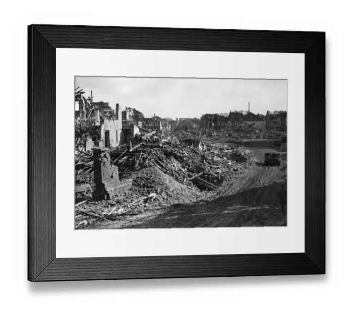 Framed Print : Scene in the battered town of Goch, Germany, scene of heavy fighting before the Germans