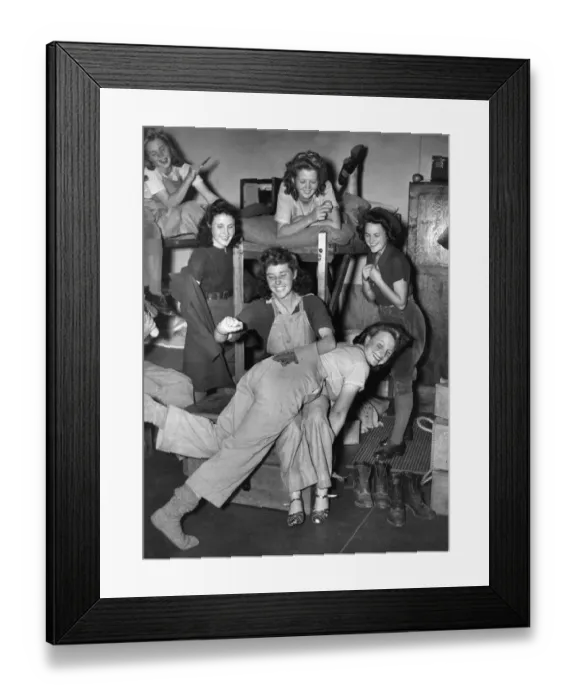 Framed Print : Womens Land Army Girls, womans work is never done