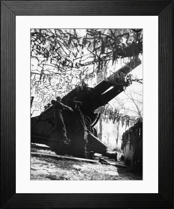 Framed Print : A howitzer demonstrated during an exercise by the British Expeditionary Force somewhere Framed Print : A howitzer demonstrated during an exercise by the British Expeditionary Force somewhere