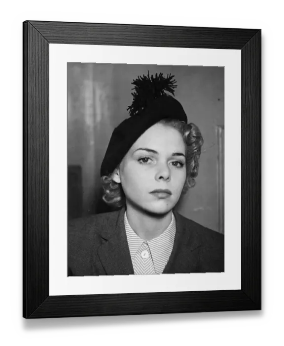Framed Print : A new style Commando Hat. Possibly designed by Swerlings Ltd Framed Print : A new style Commando Hat. Possibly designed by Swerlings Ltd