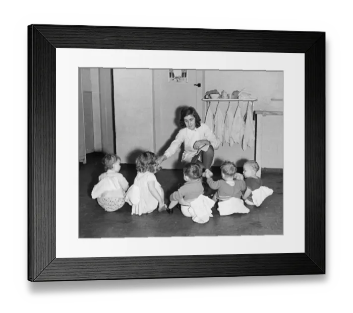 Framed Print : War Workers Childrens Nursery. Coventry. Midlands
