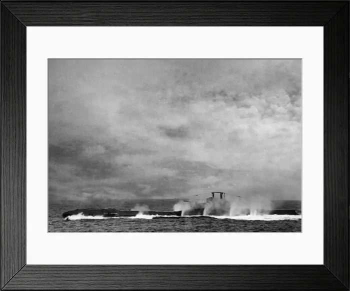 Framed Print : Royal Navy submarine HMS Thunderbolt doing a crash dive at sea during the Second World Framed Print : Royal Navy submarine HMS Thunderbolt doing a crash dive at sea during the Second World