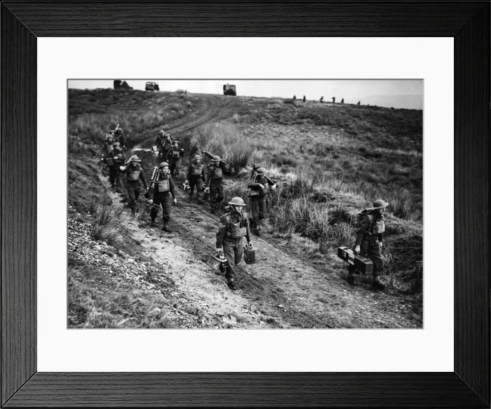 Framed Print : A battalion of the Northumberland Fusiliers on a non-technical machine gun shoot Framed Print : A battalion of the Northumberland Fusiliers on a non-technical machine gun shoot