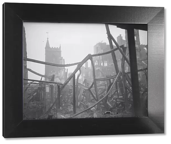 Mary le Port Street Church the morning after the 24 November 1940 bombing raid