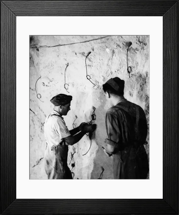 Framed Print : The Tunnellers'of the Royal Engineers lighting explosive fuses for blasting Framed Print : The Tunnellers'of the Royal Engineers lighting explosive fuses for blasting