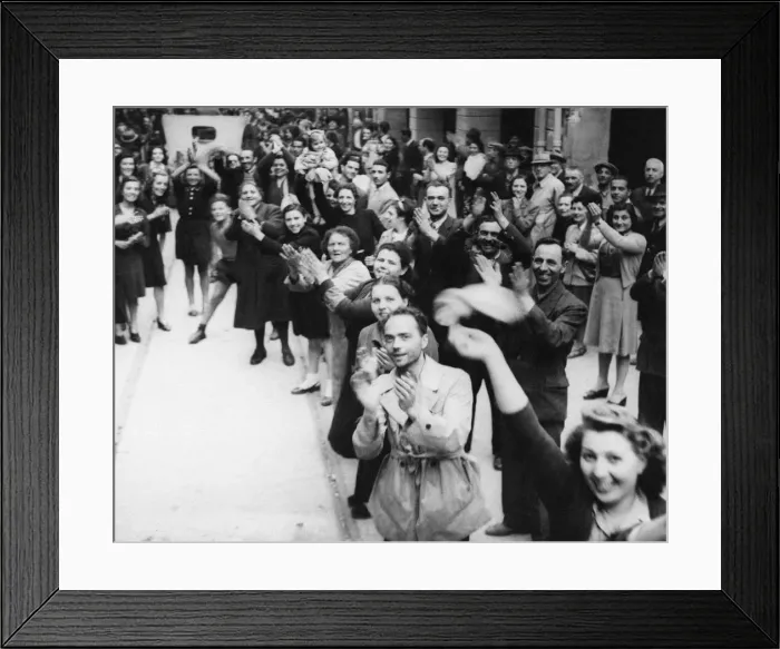 Framed Print : Eighth Army troops enter Bologna. (Picture) Cheering crowds gather in thousands to Framed Print : Eighth Army troops enter Bologna. (Picture) Cheering crowds gather in thousands to