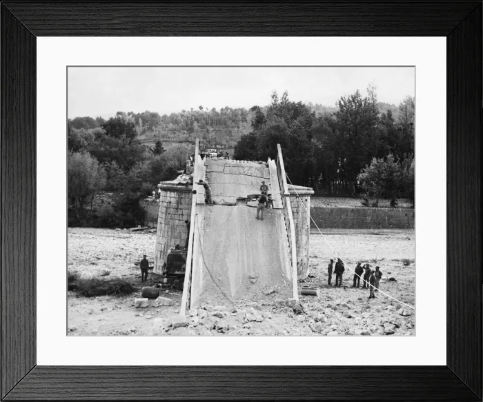 Framed Print : The retreating Germans in Italy are doing all they can to hold up the 8th army by Framed Print : The retreating Germans in Italy are doing all they can to hold up the 8th army by