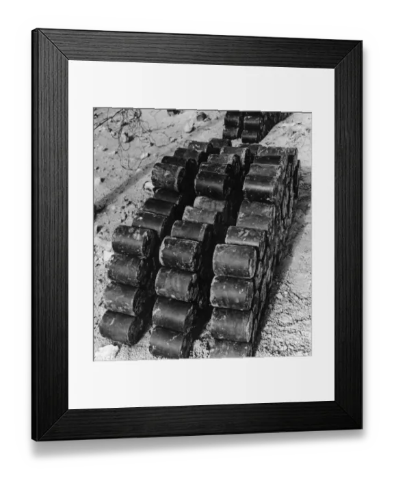 Framed Print : RAF Advanced units take over captured Airfields in Tripolitania during the Second World Framed Print : RAF Advanced units take over captured Airfields in Tripolitania during the Second World