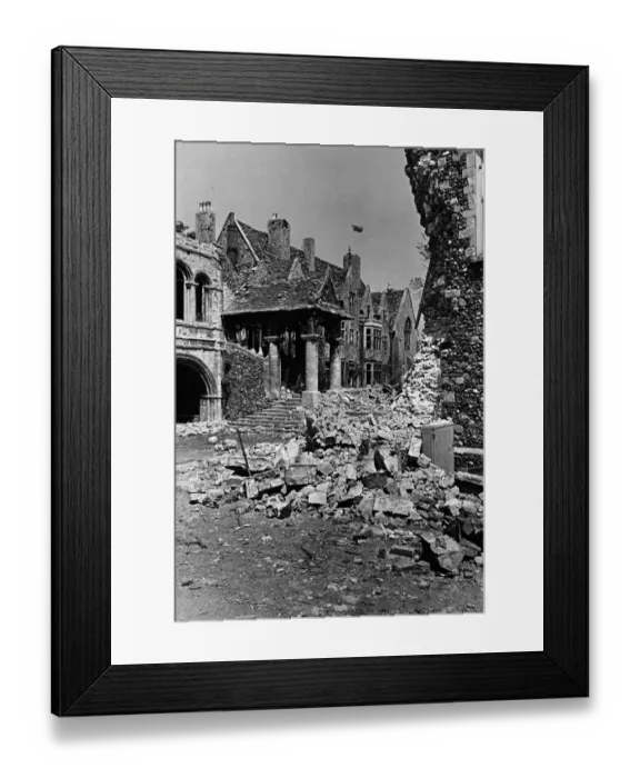 Framed Print : The Kings School, Canterbury, Kent, following an air raid attack. Circa 1941 Framed Print : The Kings School, Canterbury, Kent, following an air raid attack. Circa 1941
