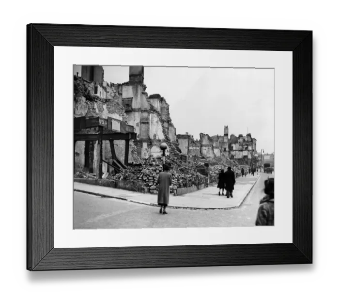 Framed Print : Stokes Croft, Bristol, following air raid attacks. 19th March 1941 Framed Print : Stokes Croft, Bristol, following air raid attacks. 19th March 1941