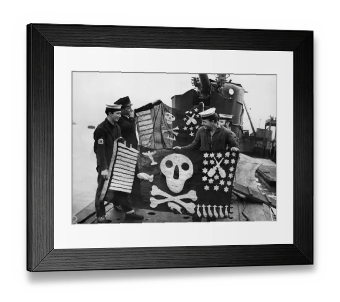 Framed Print : Royal Navy submarine HMS Torbay returns home to Portsmouth