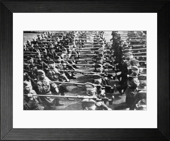 Framed Print : Russia moves first class reserves up to the front as reinforcements to the Red Army Framed Print : Russia moves first class reserves up to the front as reinforcements to the Red Army