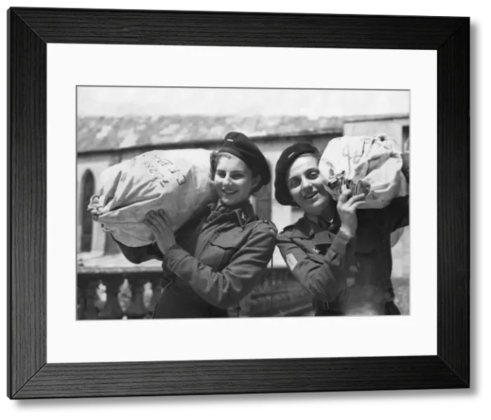 Framed Print : French ATS pleased to be back again on French soil make light work of carrying their kit Framed Print : French ATS pleased to be back again on French soil make light work of carrying their kit
