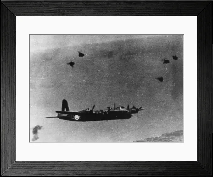 Framed Print : Short Stirling Mark I, N3658 LS-E, of No. 15 Squadron RAF Framed Print : Short Stirling Mark I, N3658 LS-E, of No. 15 Squadron RAF