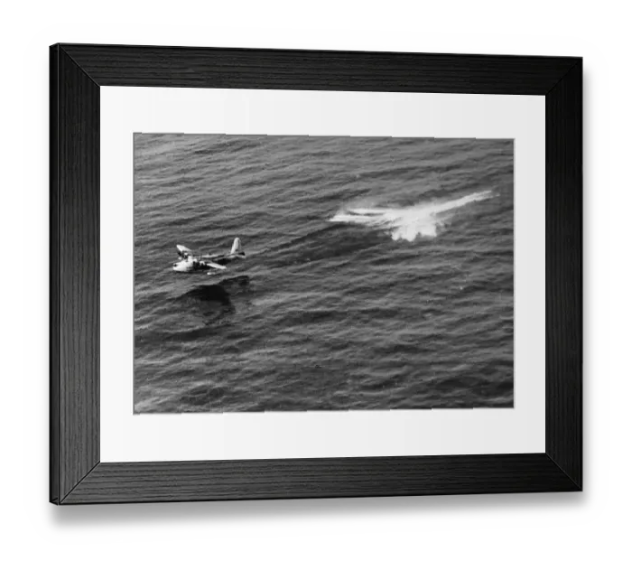 Framed Print : A Short Sunderland of No. 10 Squadron takes off from the water after alighting to rescue