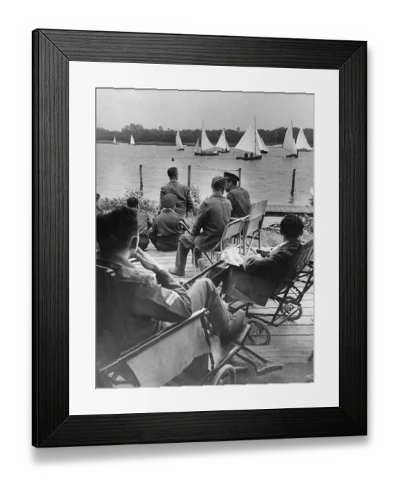 Framed Print : Wounded British Army personnel, from local hospitals in Norfolk are entertained on by Framed Print : Wounded British Army personnel, from local hospitals in Norfolk are entertained on by