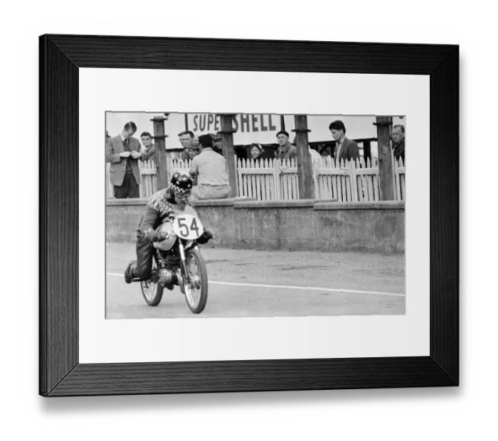 Framed Print : Beryl Swain, motorcycle road racer and the first woman to compete solo in a TT road race Framed Print : Beryl Swain, motorcycle road racer and the first woman to compete solo in a TT road race