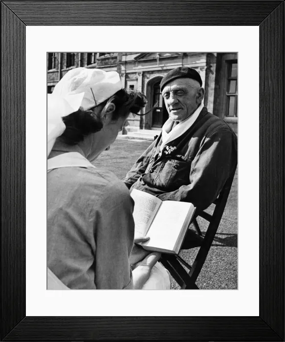 Framed Print : Merchant Seamen recuperating at the Henry Radcliffe Home for Merchant Seamen, Chart Framed Print : Merchant Seamen recuperating at the Henry Radcliffe Home for Merchant Seamen, Chart