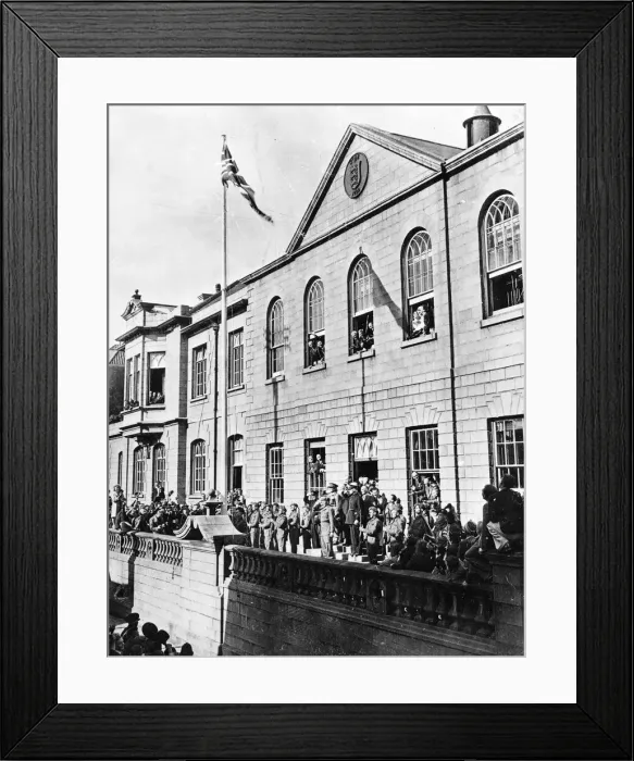 Framed Print : A crowd of Guernsey Islanders celebrating their liberation. May 1945 Framed Print : A crowd of Guernsey Islanders celebrating their liberation. May 1945