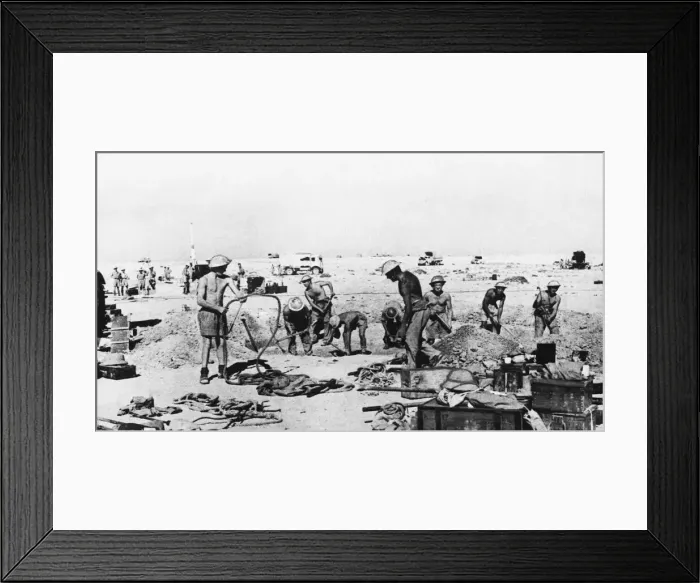Framed Print : British troops digging a gun pit for an anti-aircraft gun during Second World War Framed Print : British troops digging a gun pit for an anti-aircraft gun during Second World War