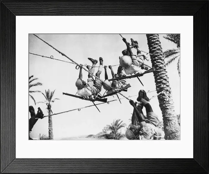 Framed Print : Men of the Sudanese Defence Force training in Africa during Second World War Framed Print : Men of the Sudanese Defence Force training in Africa during Second World War
