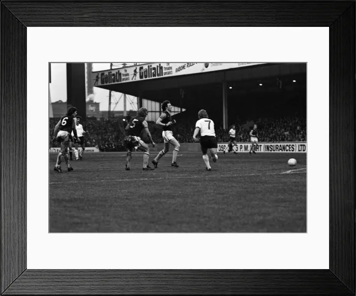 Framed Print : Aston Villa 1-3 Liverpool, Division One match held at Villa Park. 8th December 1979 Framed Print : Aston Villa 1-3 Liverpool, Division One match held at Villa Park. 8th December 1979