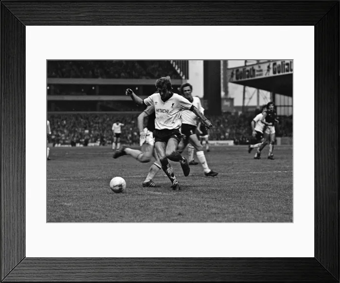 Framed Print : Aston Villa 1-3 Liverpool, Division One match held at Villa Park. 8th December 1979