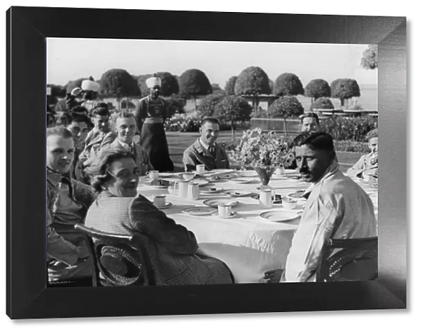 Lord and Lady Wavell gave an outdoor tea party in the grounds of the ViceroyOs House in
