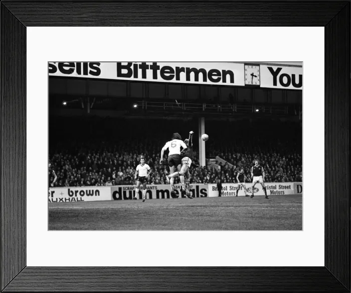 Framed Print : Aston Villa 1-3 Liverpool, Division One match held at Villa Park. 8th December 1979 Framed Print : Aston Villa 1-3 Liverpool, Division One match held at Villa Park. 8th December 1979