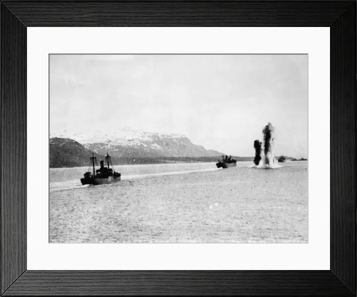 Framed Print : A low altitude photograph of four H. E. 115 seaplanes moored off Bergen Framed Print : A low altitude photograph of four H. E. 115 seaplanes moored off Bergen