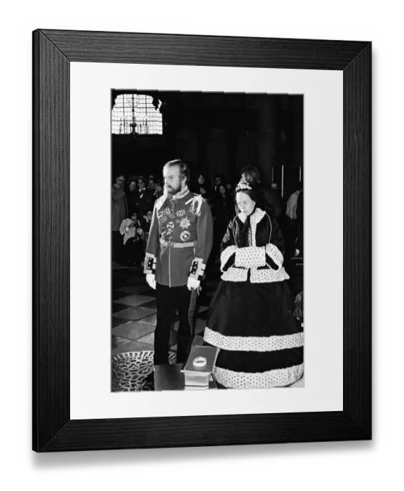 Framed Print : ATV filming a scene of their television production Edward the Seventh at St Paul