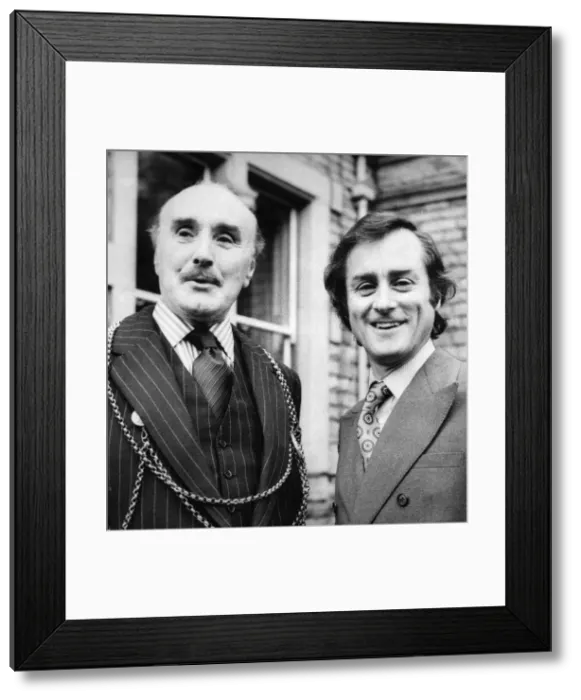 Framed Print : Harold Evans, Editor of The Sunday Times, headed an impressive list of former Northern Framed Print : Harold Evans, Editor of The Sunday Times, headed an impressive list of former Northern
