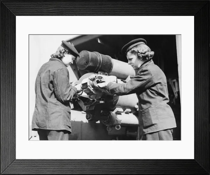 Framed Print : The Womens Royal Naval Service was the womens branch of the United Kingdom Framed Print : The Womens Royal Naval Service was the womens branch of the United Kingdom
