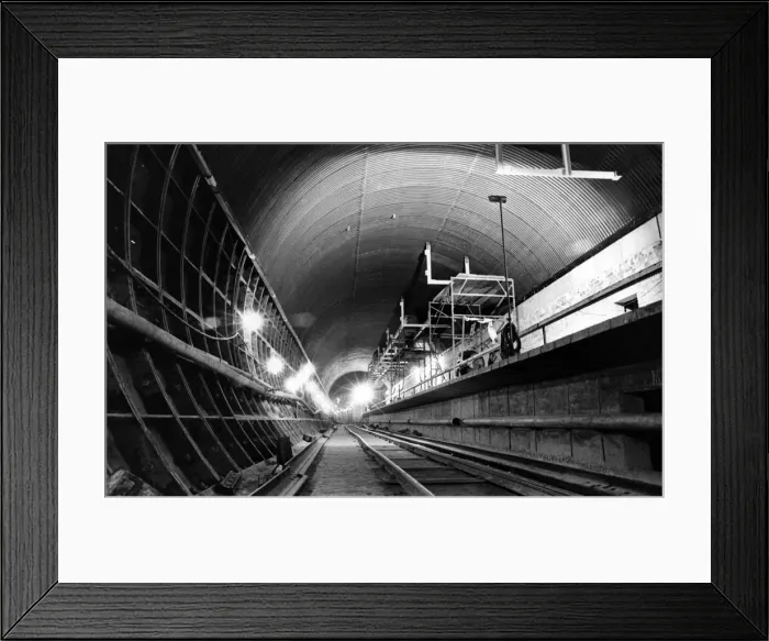 Framed Print : 01463371 Framed Print : 01463371