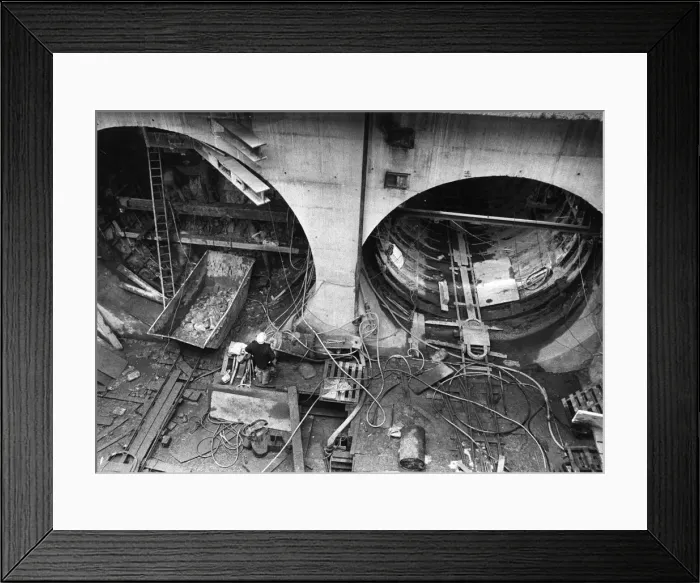 Framed Print : 01463496 Framed Print : 01463496