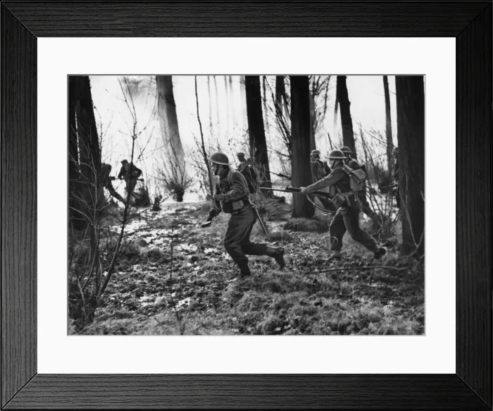 Framed Print : A battalion of the Border Regiment serving with the British Expeditionary Force in Framed Print : A battalion of the Border Regiment serving with the British Expeditionary Force in