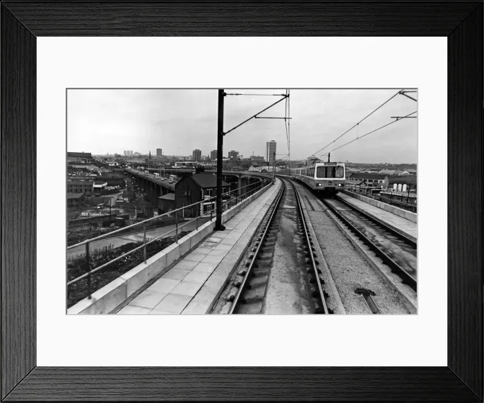 Framed Print : 01463508 Framed Print : 01463508