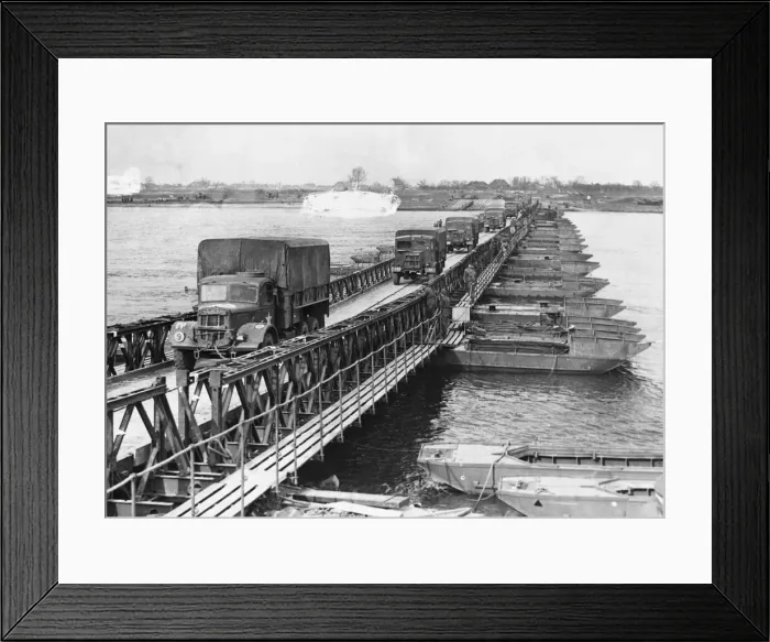 Framed Print : Allied supplies, tanks and mobile artillery crosses the Rhine during the Second World War