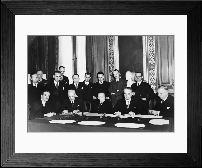 Framed Print : An agreement was signed today in London between Greece and Yugoslavia concerning Framed Print : An agreement was signed today in London between Greece and Yugoslavia concerning